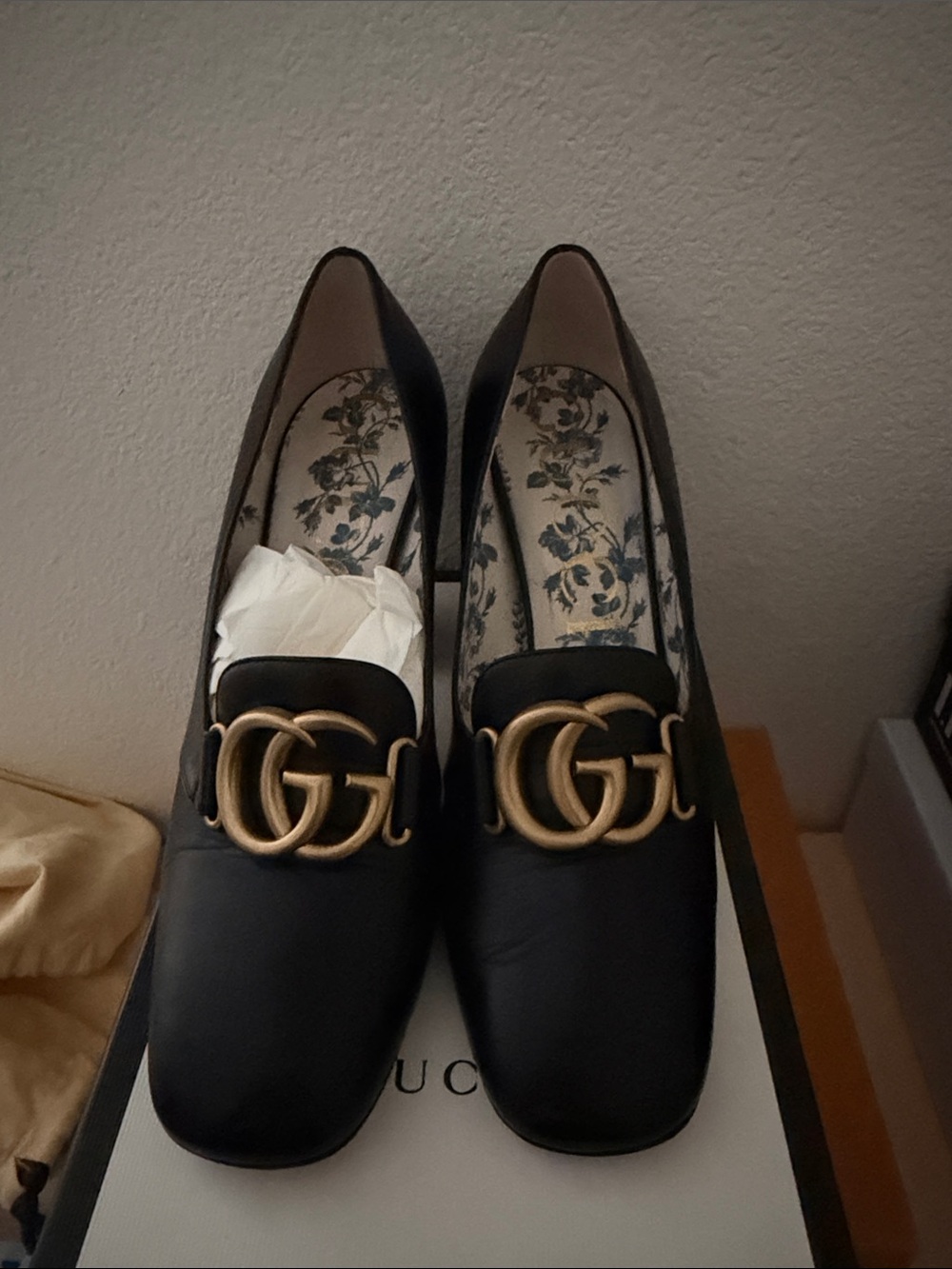 Gucci Marmont Victoire Double G 95mm Pumps